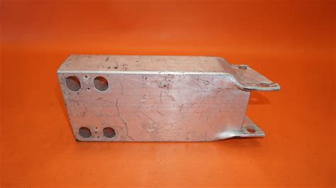 Mercedes Benz Cls Reinforcement Bracket Left Front