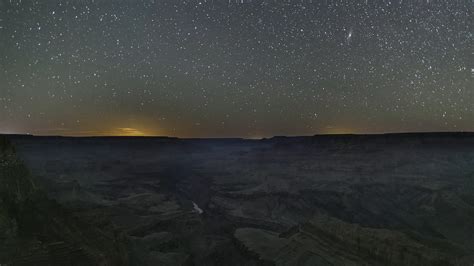 Grand Canyon Ghosts! ooooh. Ready to go Ghost Hunting?