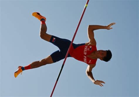 EJ Obiena Advances To World Athletics Championships Pole Vault Final