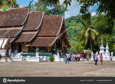 Wat Xieng Thong Temple Luang Pra Bang Laos Stock Photo Curioso