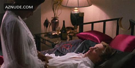 SHERYL LEE RALPH Nude AZNude