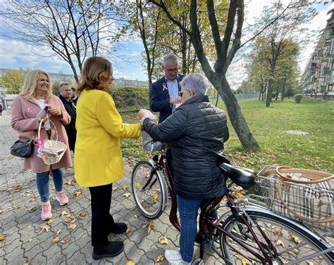 Małgorzata Kidawa Błońska on Twitter W Dzień Walki z Nowotworem