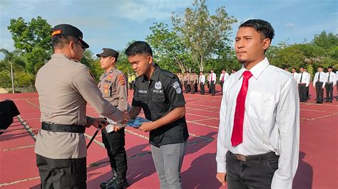 12 Anggota Polres Bangka Barat Mendapat Penghargaan