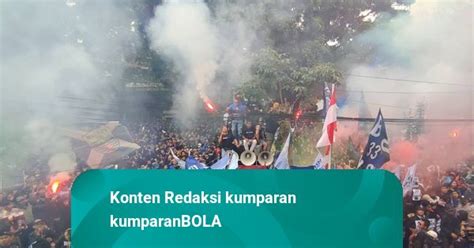 Persib Bidik Pelatih Asing Untuk Gantikan Robert Rene Alberts