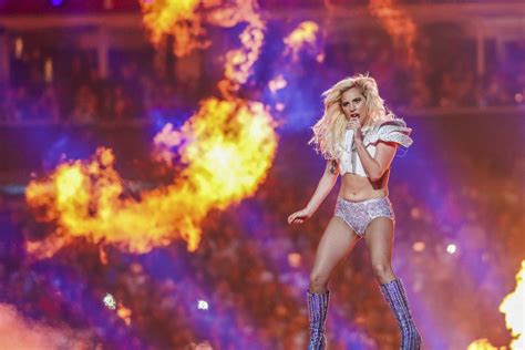 Lady Gaga The Superbowl Halftime Show 2017 Gaga Thoughts Gaga Daily