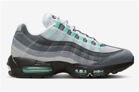 Nike Air Max 95 Hyper Turquoise FV4710 100