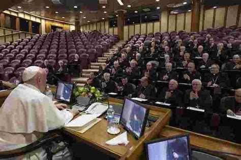 S Ance De Recadrage Au Vatican Pour Les V Ques Espagnols