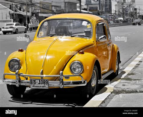 Classic Yellow Vw Beetle Hi Res Stock Photography And Images Alamy