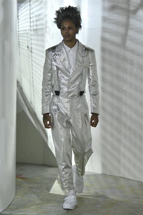 Comme Des Gar Ons Homme Plus Spring Men S Fashion Show Review