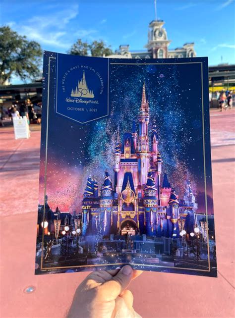 PHOTOS Complimentary Cinderella Castle Commemorative Poster For Magic