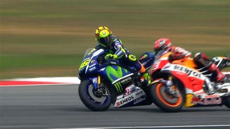 Motogp 2015 Valentino Rossi Vs Marc Marquez Insiden Youtube