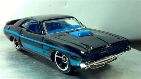 Hot Wheels 71 Dodge Challenger Rt Hw Showroom Then And Now 2013 Hot Wheels Dodge