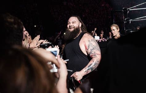 Bray Wyatt catcheur star de la WWE est décédé à 36 ans après une