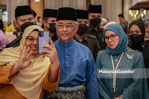 Ydp Agong Raja Permaisuri Berkenan Berangkat Ke Majlis Sambutan