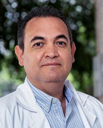 Dr Marco Antonio Sanmartín Uribe Hospitales Angeles