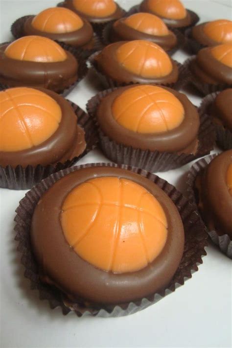 Milk Chocolate Dipped Basketball Oreos Great Team Treats