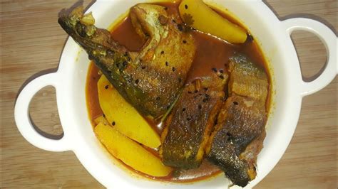 ফলি মাছের ঝোল আলু দিয়ে Aloo Diye Foli Macher Jhol Recipe Ll Bengali