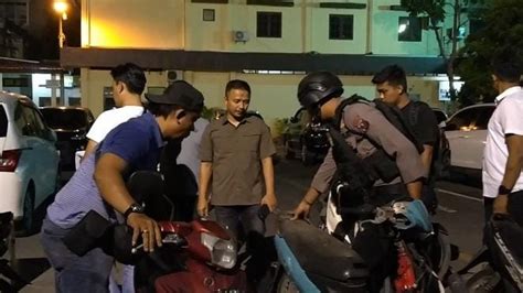 Mantab Polrestabes Medan Grebek Gudang Penyimpanan Motor Hasil