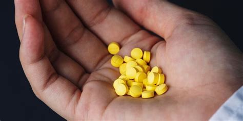 Nisagon Obat Apa? Simak Cara Kerja dan Manfaat Obat Kulit Ini - Yoona