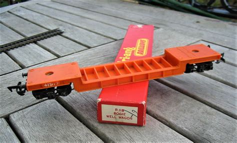 Tri Ang R Bogie Well Wagon In Orange Good Boxed Condition