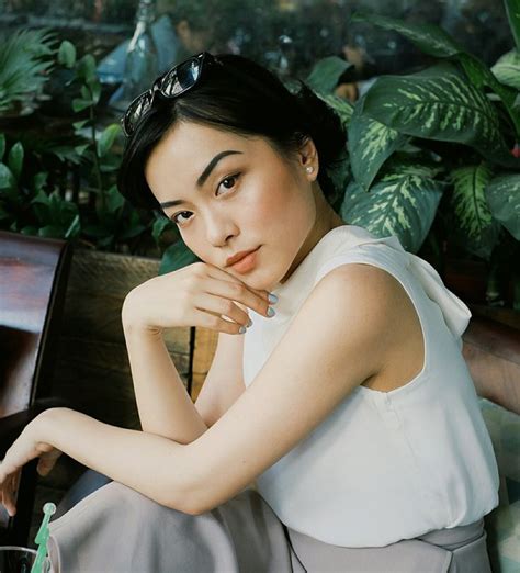 Thời V line qua rồi nhìn những hot girl này các cô gái mặt tròn hãy tự tin lên nhé