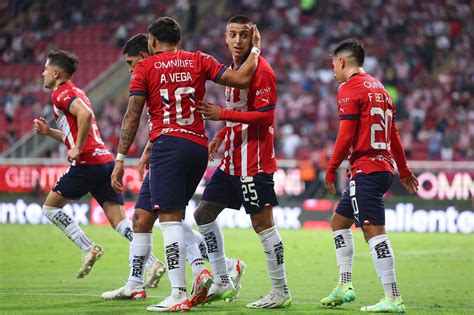 Chivas Por La Minima Vence A Xolos Y Es Lider Del Torneo