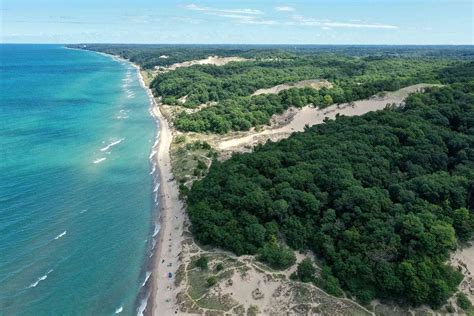 12 Best Lake Michigan Beaches With White Sand And Stunning Views