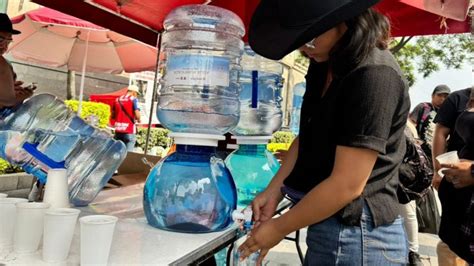 Colocan Puntos De Hidrataci N En El Centro De Cdmx Por Calor Extremo