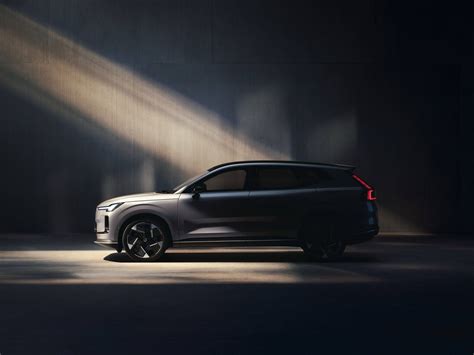 All-New Volvo XC70 Coming Back Not as a Wagon But an Extended Range ...