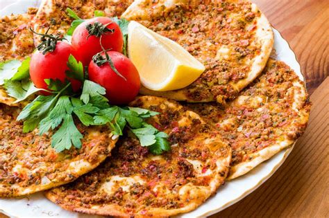 F Nd K Lahmacun Tarifi Nas L Yap L R Yemek