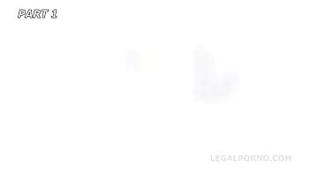 Dapped Twins 1 Sandra Zee première fois DAP Balls Deep Anal DP Gapes et Swallow GL116