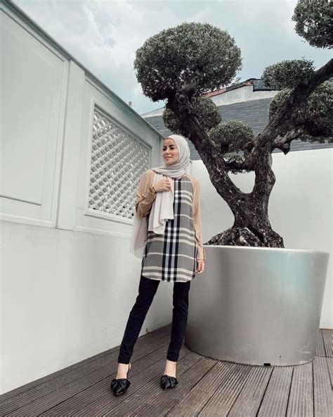 10 Latest Photos Of Olla Ramlan Looking Thinner Slim Legs Like Barbie