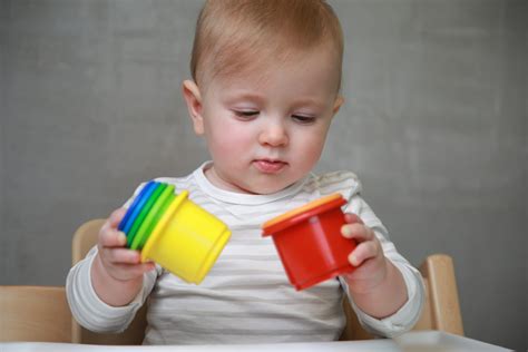 Bebe De 10 Meses - Como educar um bebê de 10 meses? - Maternidade D'Or