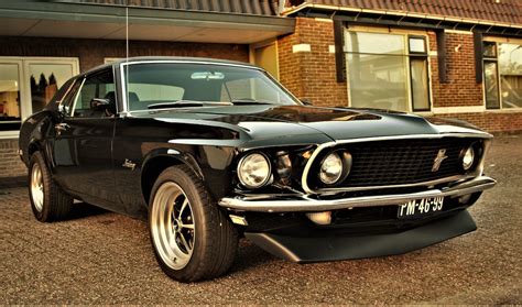 Vintage Ford Mustang · Free Stock Photo