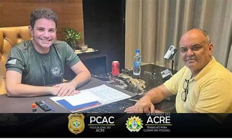 Governador E O Delegado Geral De Polícia Civil Do Acre Conversam A