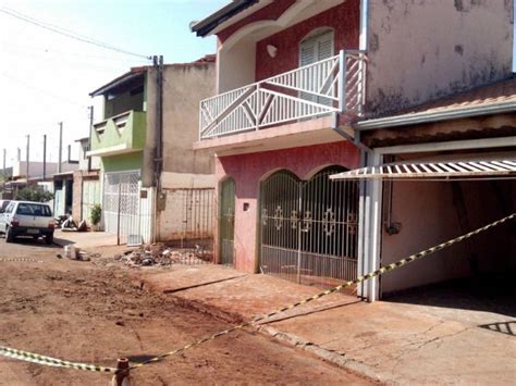 G Sabesp Apura Causa Das Rachaduras Em Casas Interditadas Em Tatu