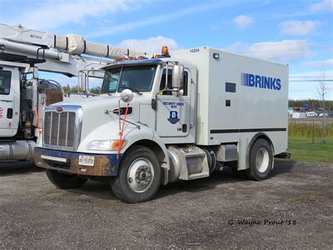 Brinks 14204 Peterbilt Armored Truck Brinks 14204 Peterbil Flickr