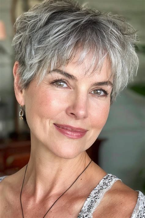 100 Elegant Short Hairstyles For Women Over 50 Em 2024 Cabelo