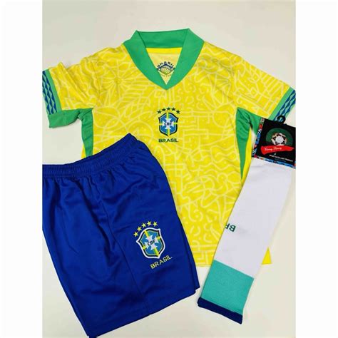 140cmブラジル代表 背番号無し 子供サッカーユニフォーム三点セットの通販 By スポーツマシン夏割s Shop｜ラクマ