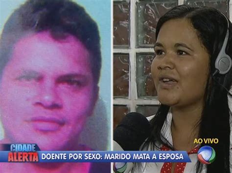 Revoltado Greve De Sexo Marido Mata Esposa Na Frente Da Filha