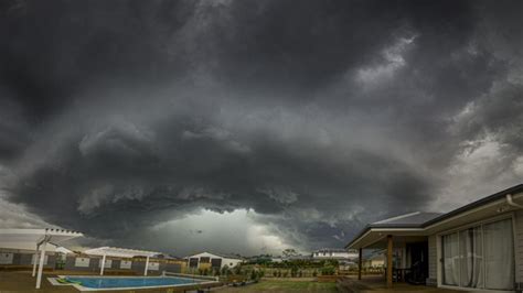 Brisbane Weather Thunderstorm Warning Issued As Storms Rain Tracks Across Southern Queensland