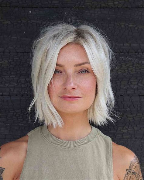 42 Sexiest Short Hairstyles For Women Over 40 In 2021