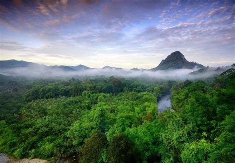 Kalimantan Selatan - Rekomendasi Tempat Wisata Indonesia