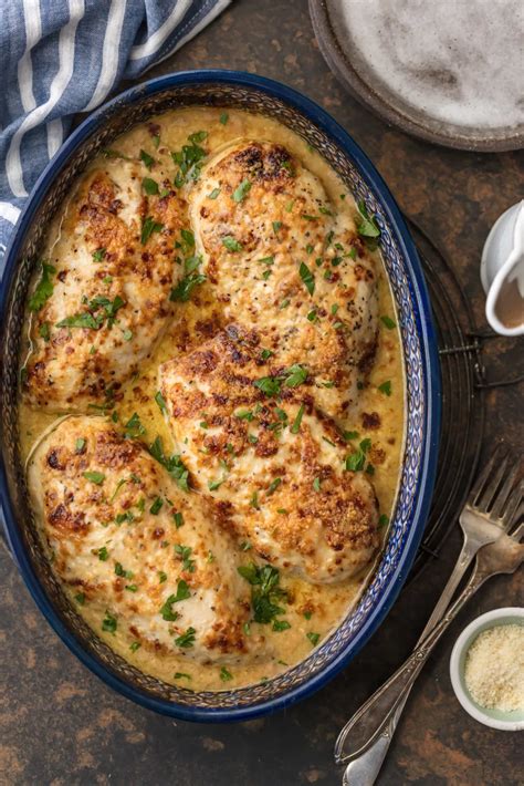 Recette de poulet cuit au four César moulé dans votre bouche et