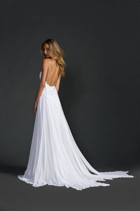 Beautiful Backless Wedding Dresses Gowns You Need To See