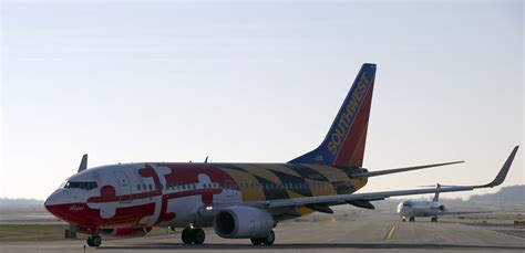 Maryland One Souuthwest Boeing 737 7H7 N214WN Departs Milw Flickr