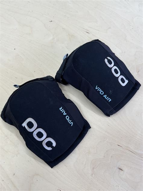 Poc Vpd Air Knee Pads Black Medium For Sale