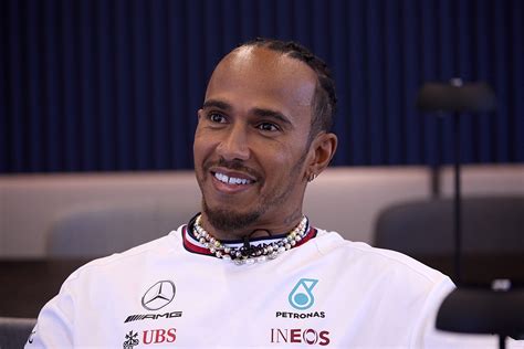 Mercedes F Ve Emocionalmente Hecha La Renovaci N De Hamilton