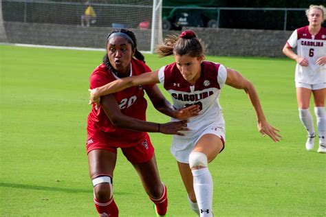 Analysis No 4 South Carolina Womens Soccer Continues Undefeated Streak In 0 0 Draw With Nc