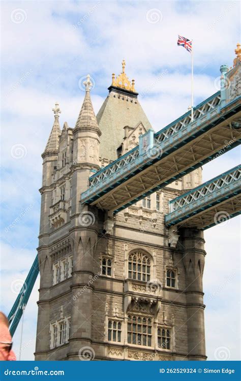 A View of Tower Bridge in London Editorial Stock Image - Image of showing, bridge: 262529324